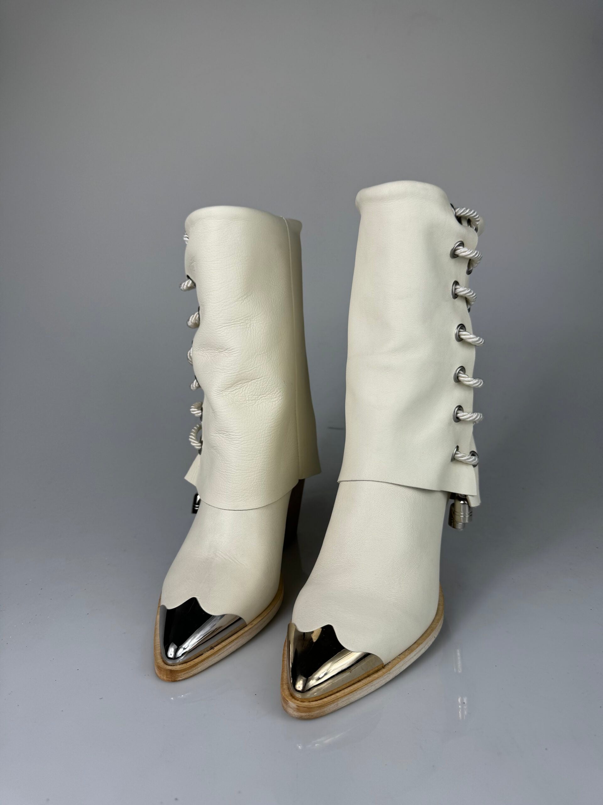 Isa i33 vitello latte