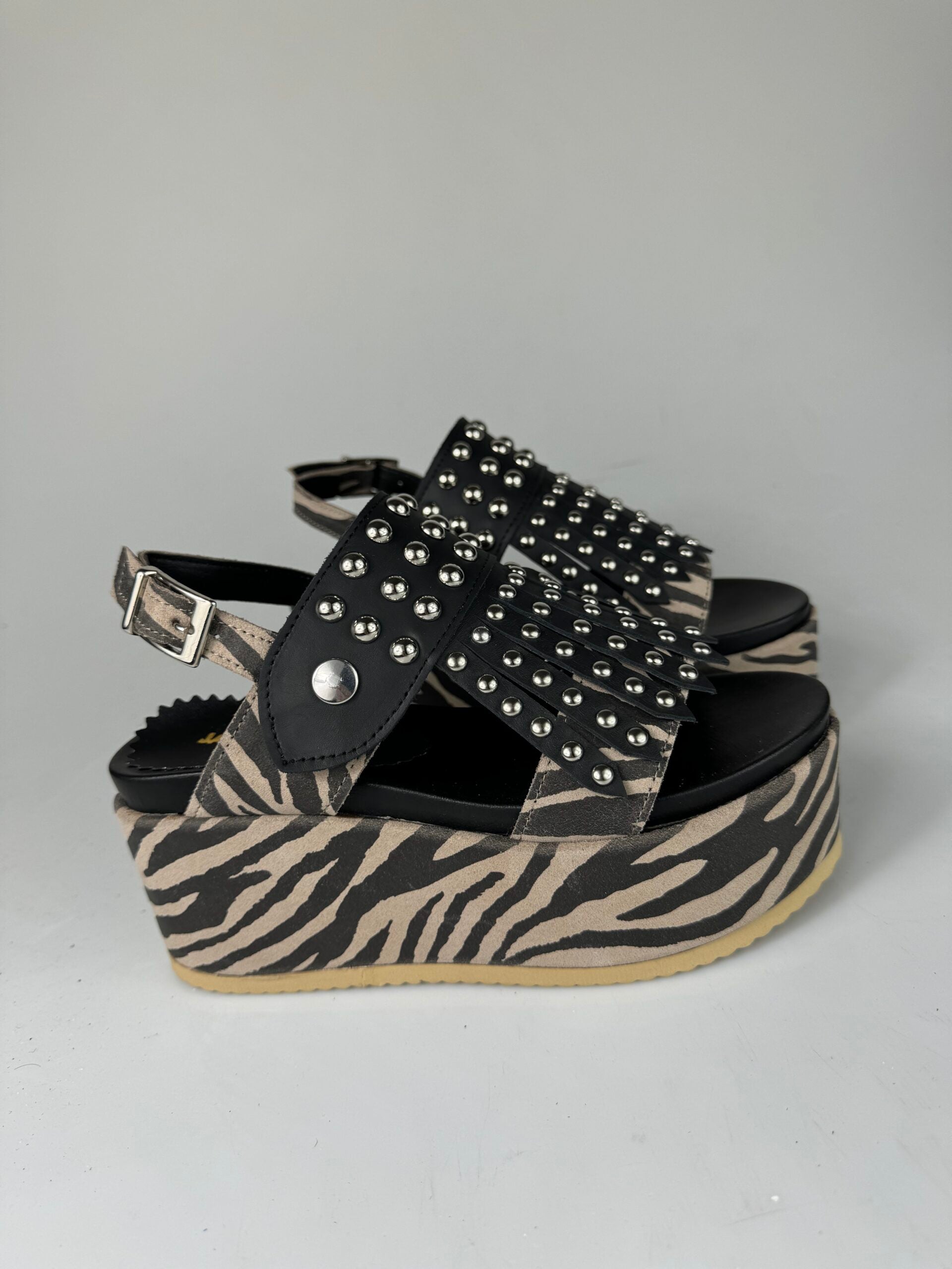 Holly51 tigrato rip pelle nero
