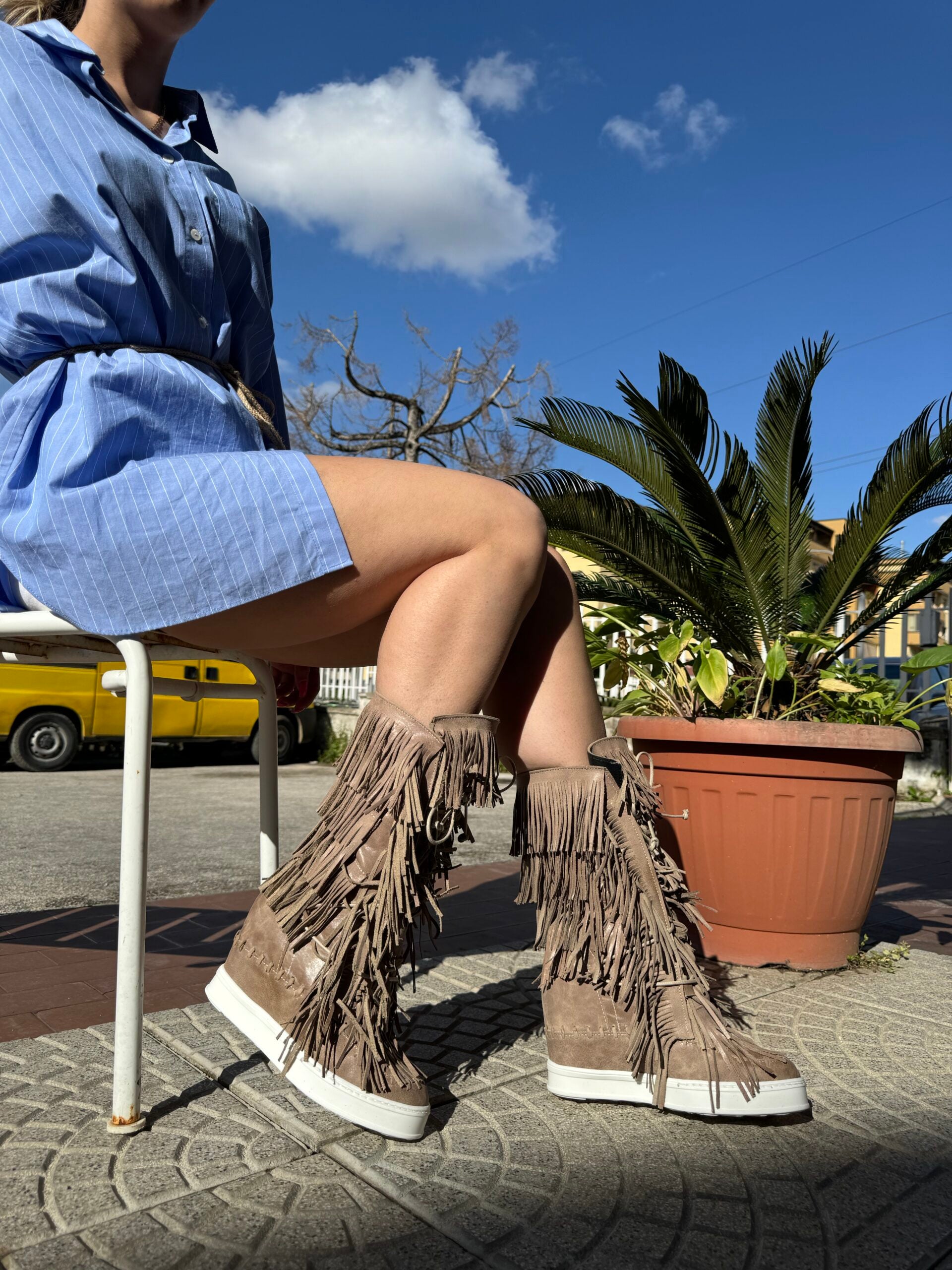 Regolar pelle slavata beige 2024