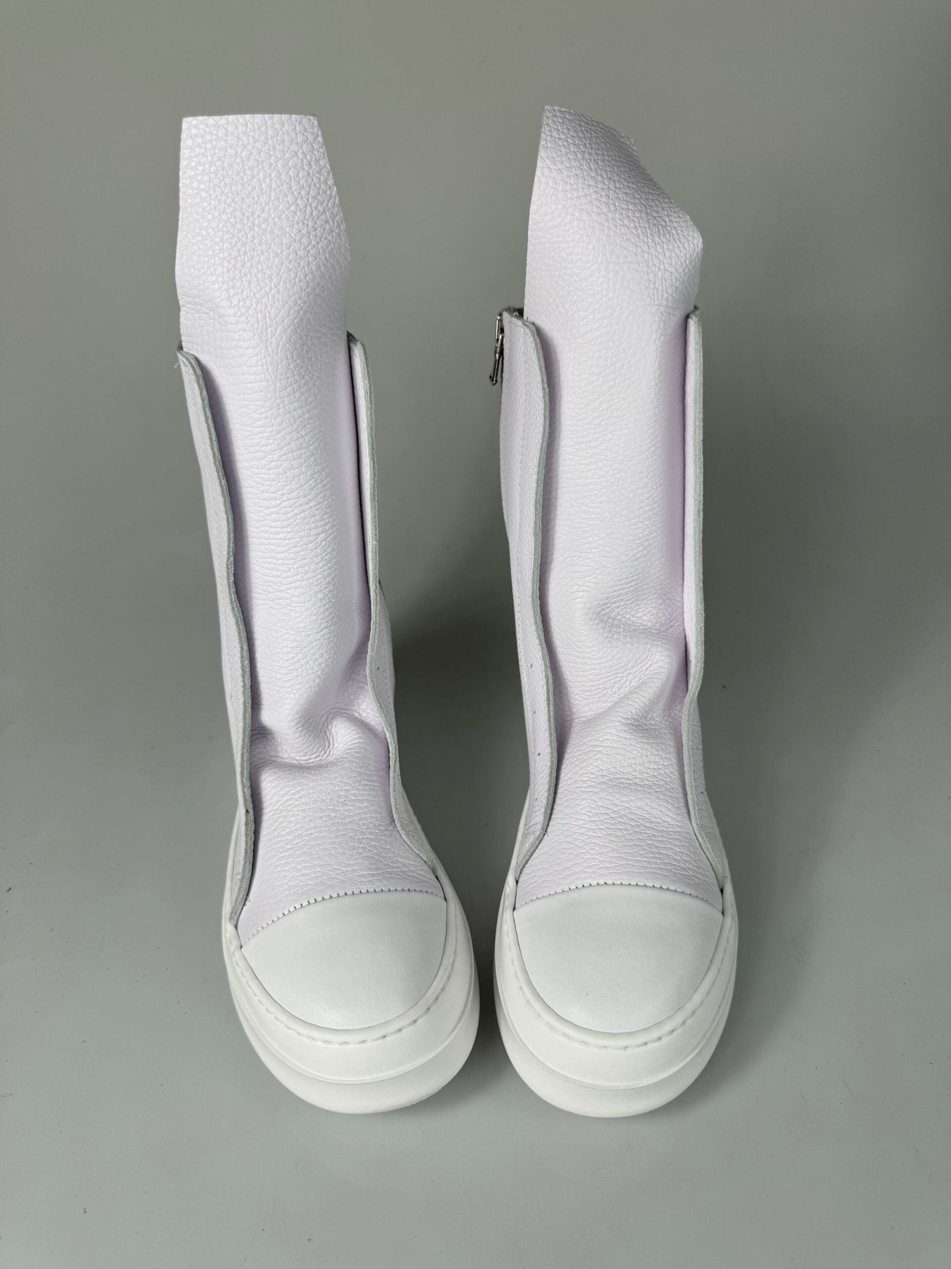 Tore01 pelle bianco