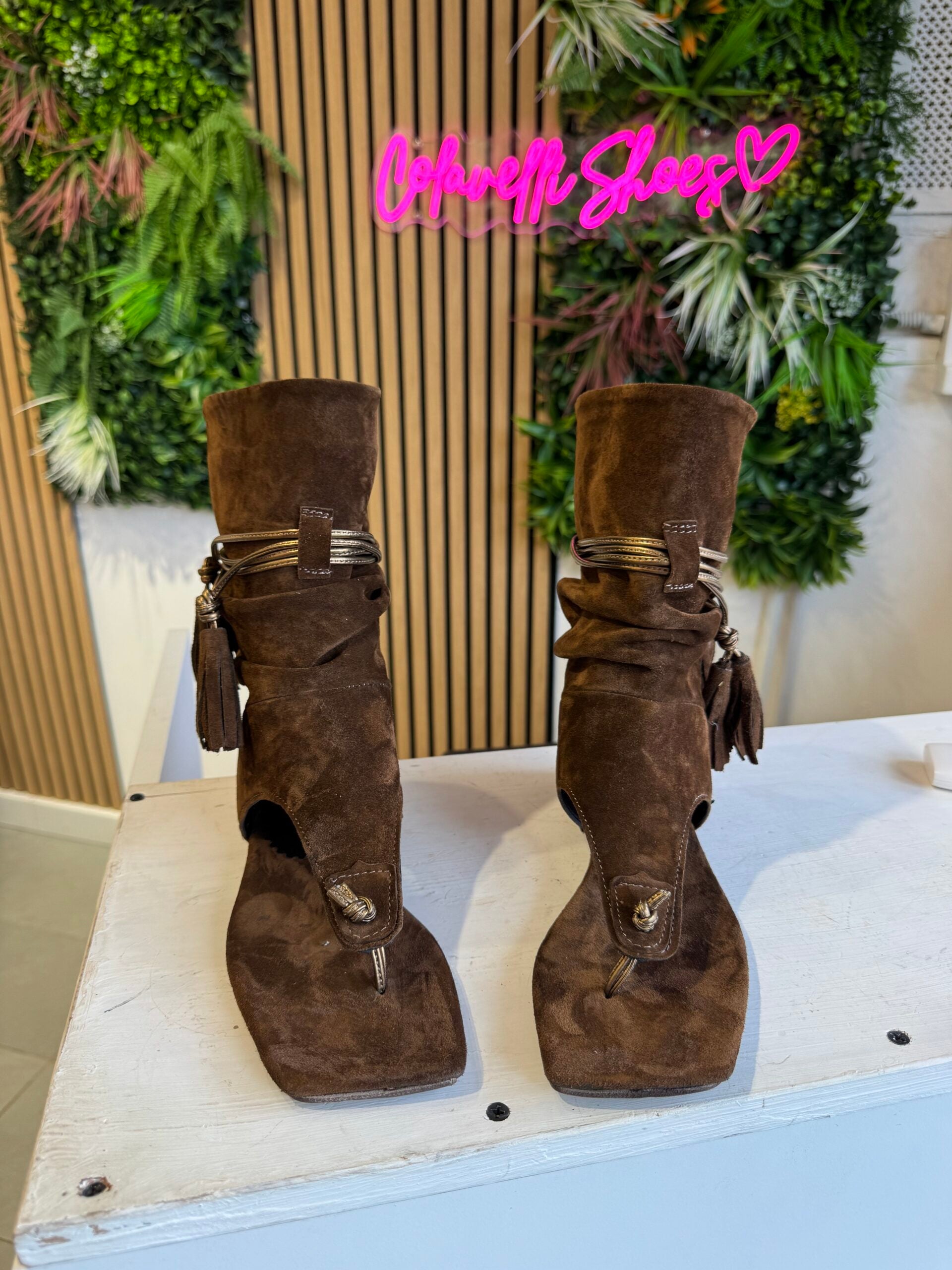 Formentera suede leather