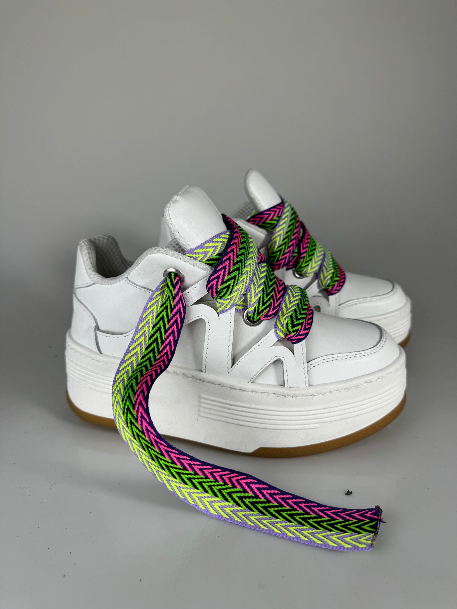 Wolf5  pelle bianco laccio multicolor