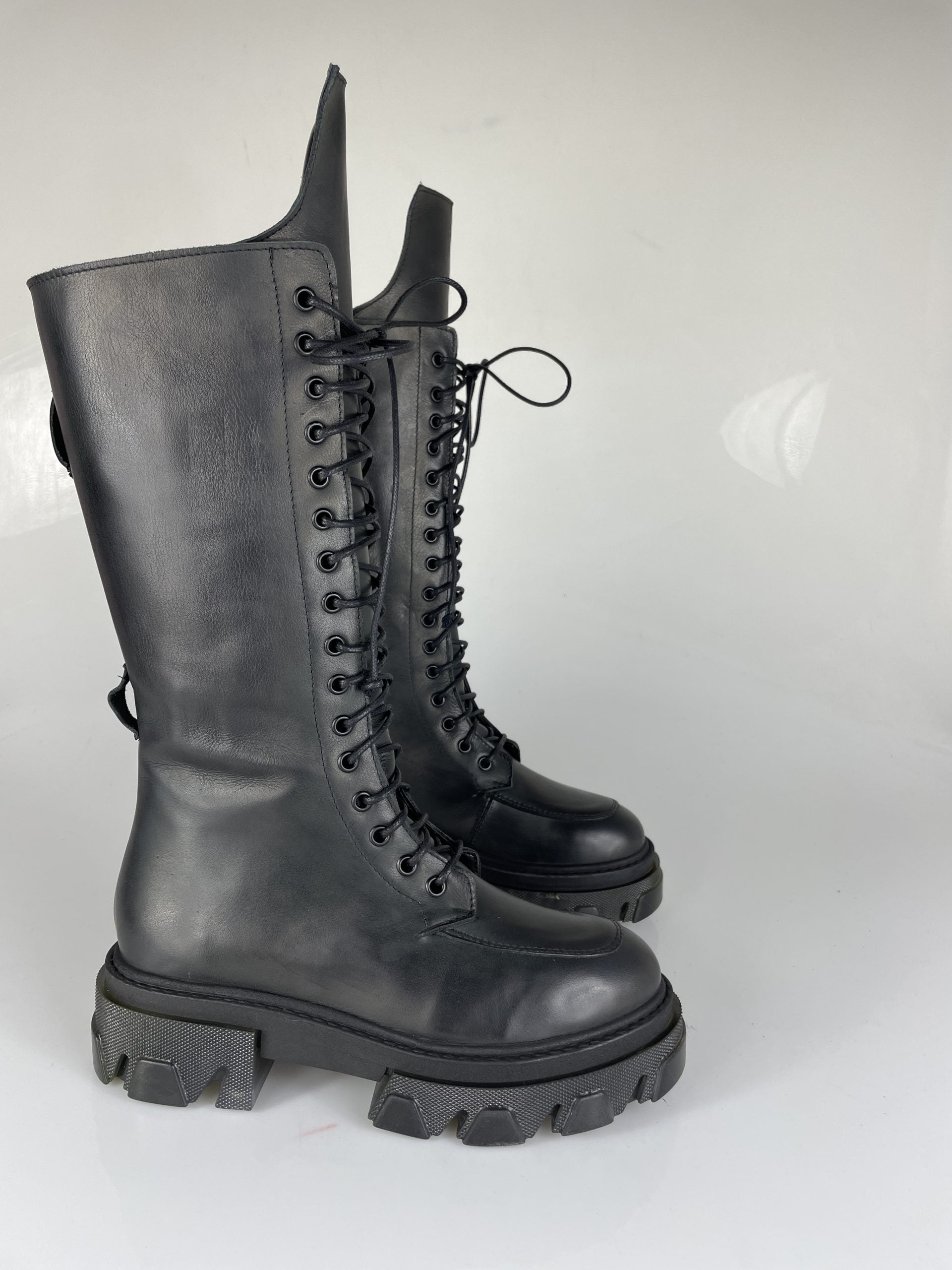 Wake1 new pelle nero BASIC