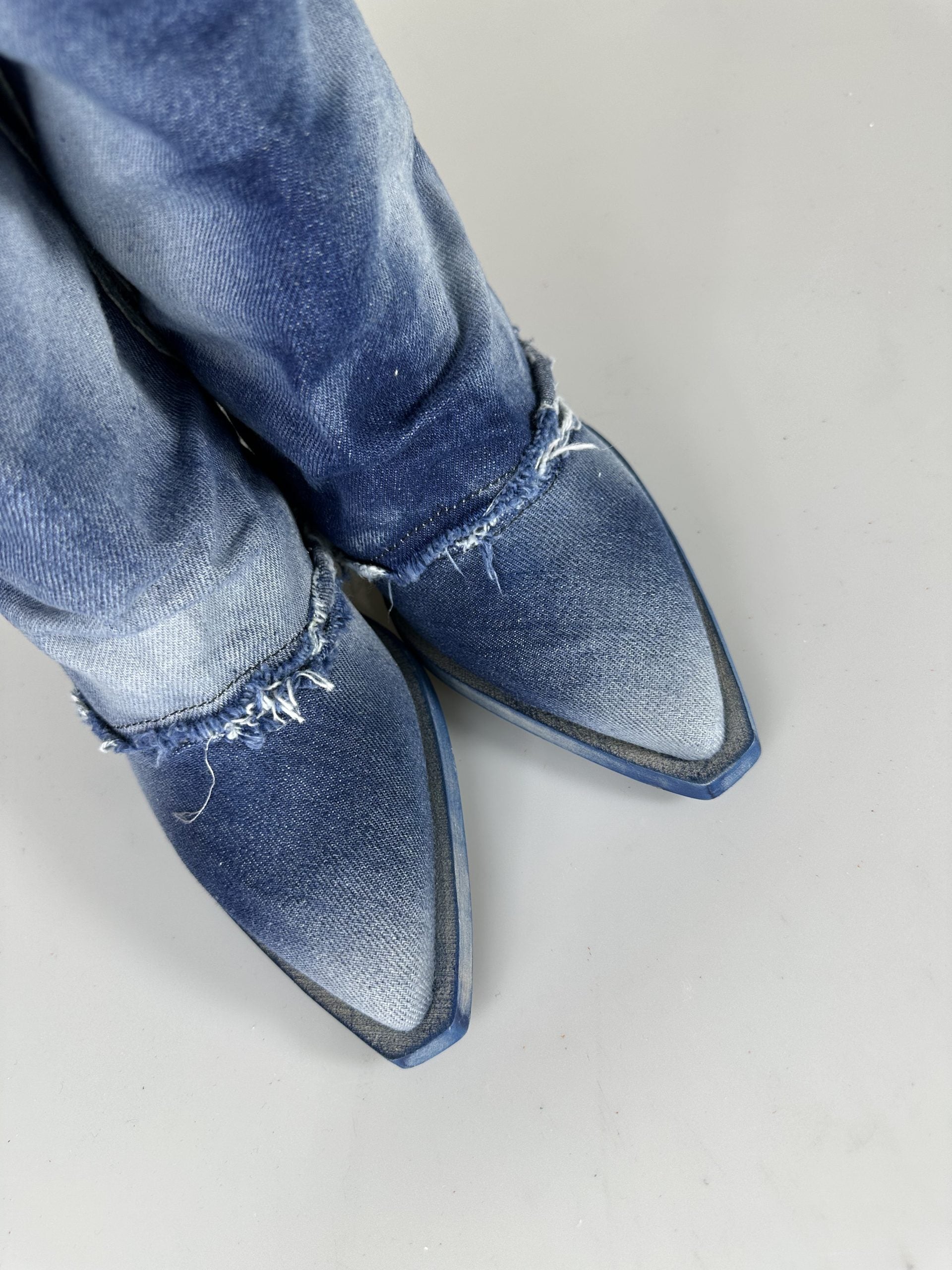 Euphoria jeans slavato no frangia limited edition
